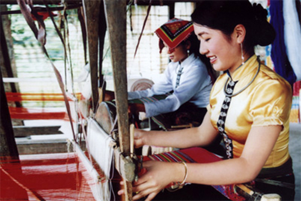 Khám phá tục cưới xin truyền thống của người Thái đen 