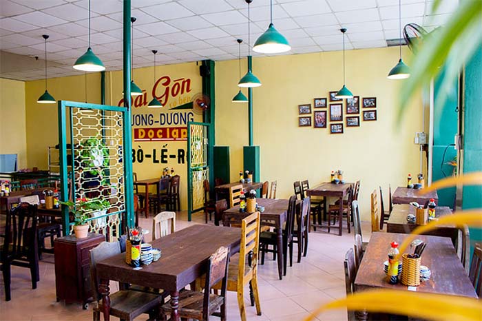 Nhà hàng Bò Lé Rồ bài trí theo phong cách kiểu vintage