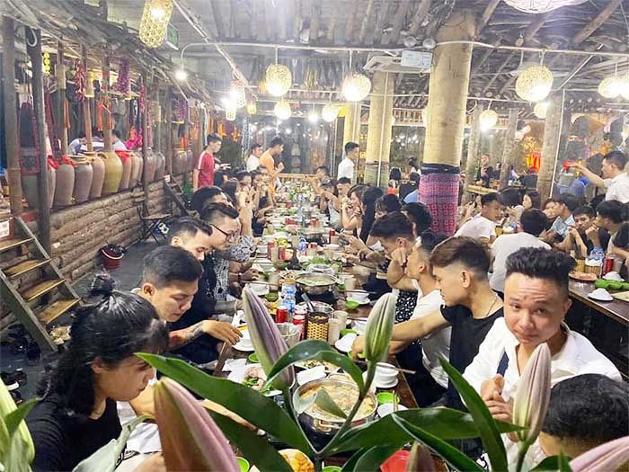 Với không gian rộng rãi, Pao Quán là địa điểm phù hợp để tổ chức sinh nhật